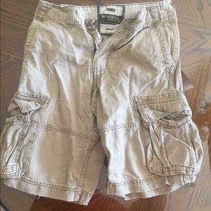 Levi Men’s Cargo Shorts size 28